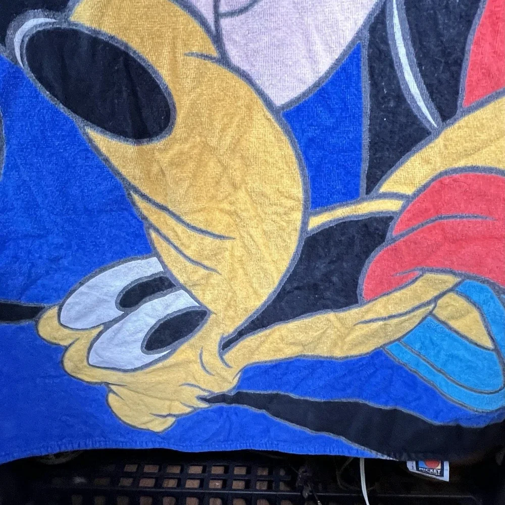 Vtg Mickey Unlimited Disney Beach Towel Mickey Donald Goofy Pluto 100%Cotton 90s